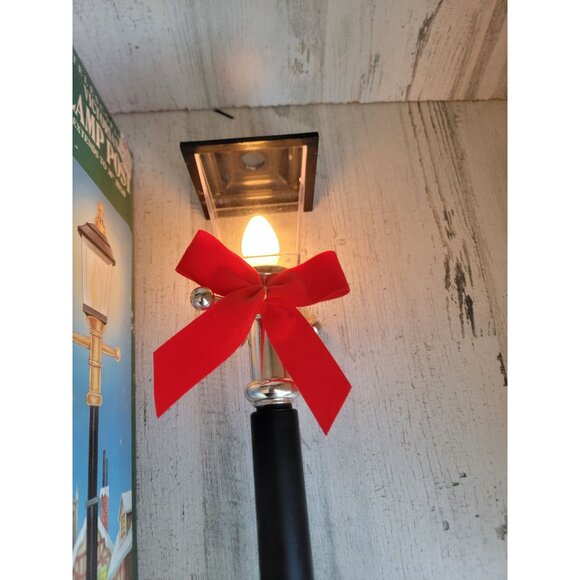 Santa's Best Victorian telescoping lamp post xmas Decor home - Picture 3 of 9